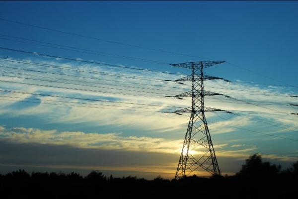 Reliability, resilience and sustainability in electricity supply